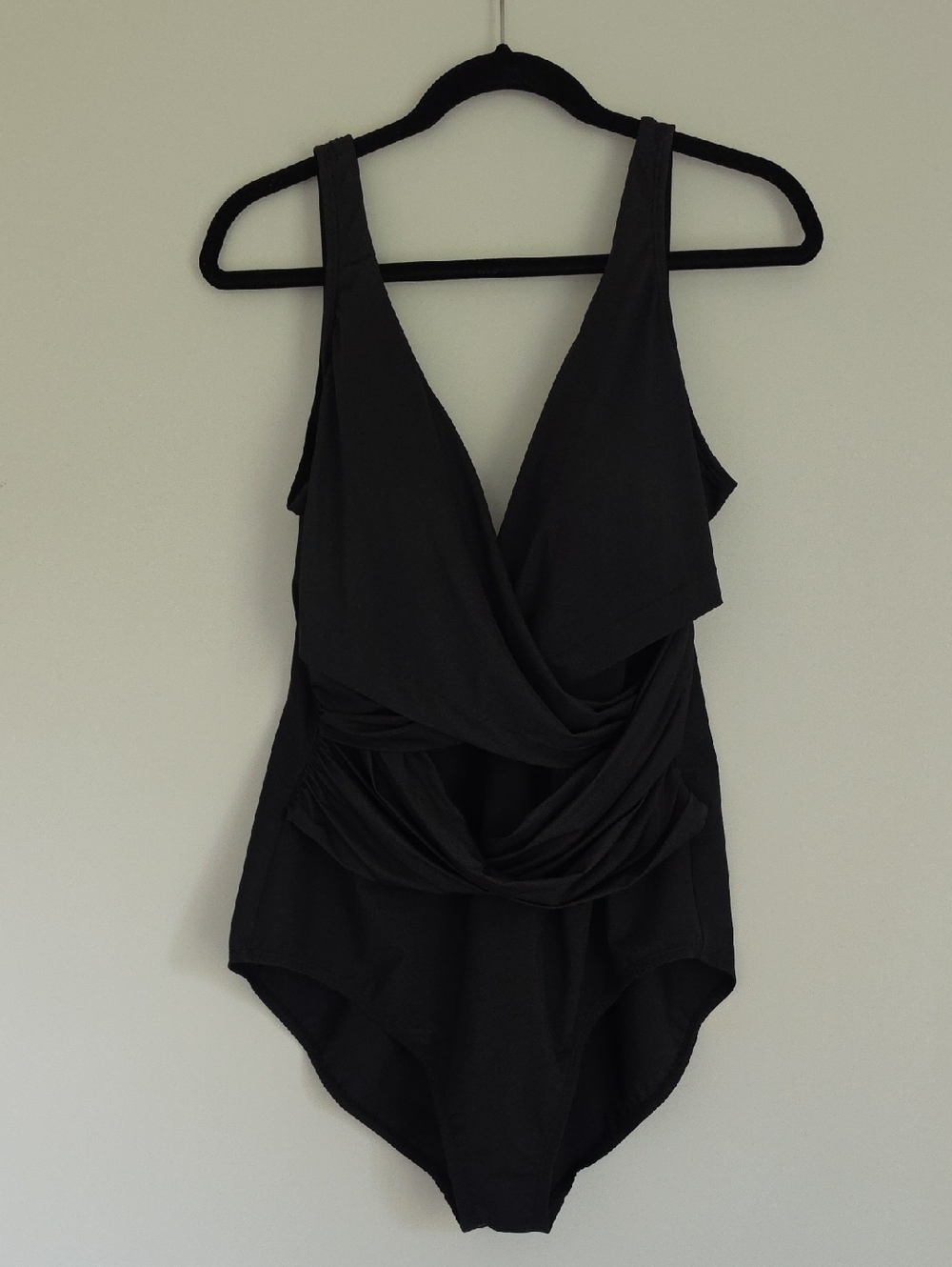 Lands' End Slendersuit Black - 18 - Picture 4 of 6